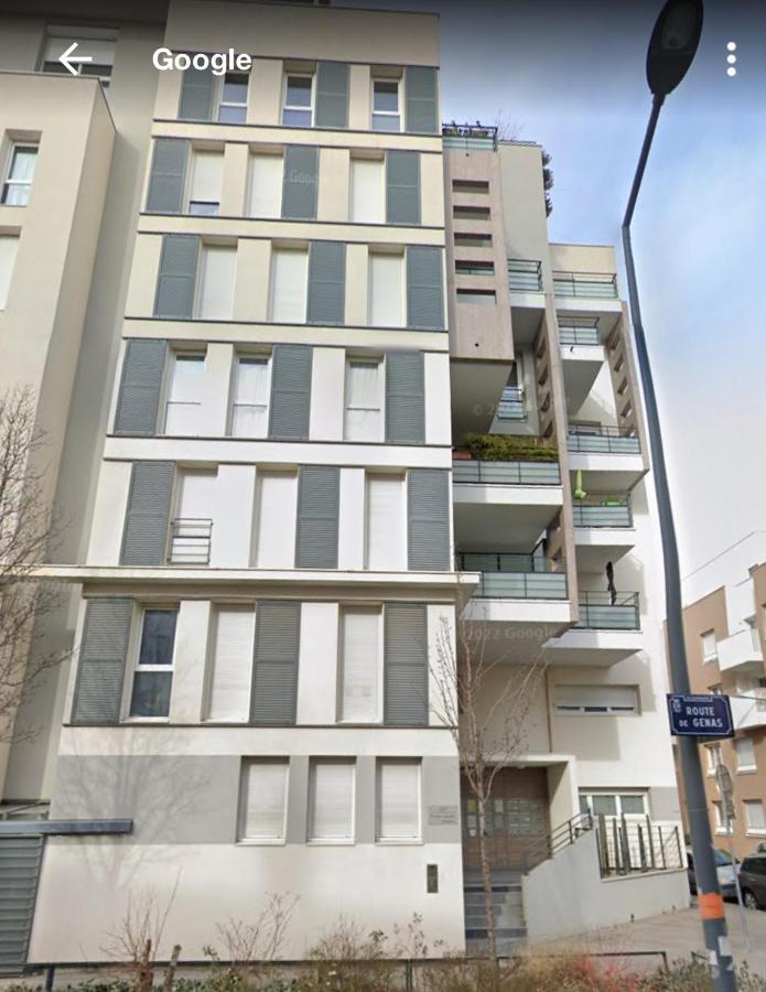 Agatha : Acces Facile Gare Pardieu / Eurexpo / Aeroport / Groupama Stadium Villeurbanne Exterior photo